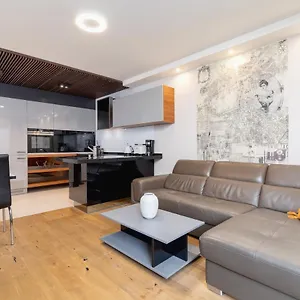Diamond By Renters Prestige Kraków